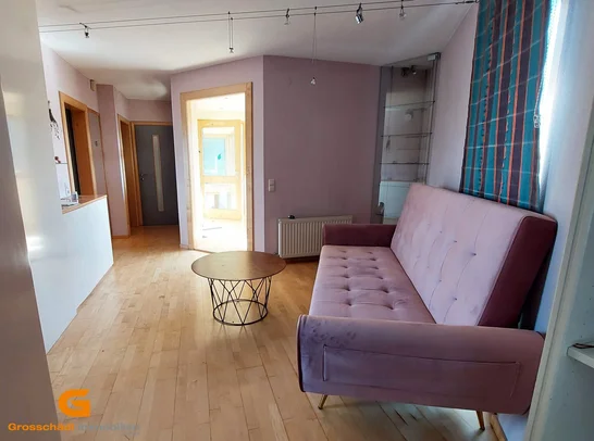 Mitarbeiterwohnung 1.OG Wohnzimmer