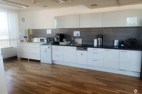 hoelzlhubnerimmobilien_buero