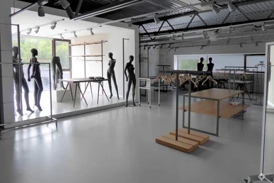 hoelzl hubner immobilien loft - buero, ausstellung, showroom