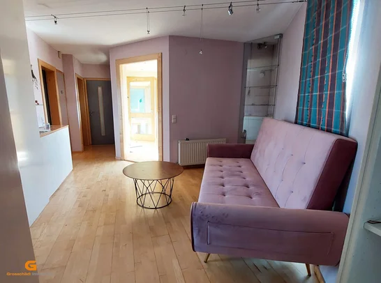 Mitarbeiterwohnung 1.OG Wohnzimmer