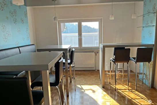 hoelzlhubnerimmobilien-büro-neumarkt
