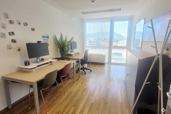 hoelzlhubnerimmobilien_buero