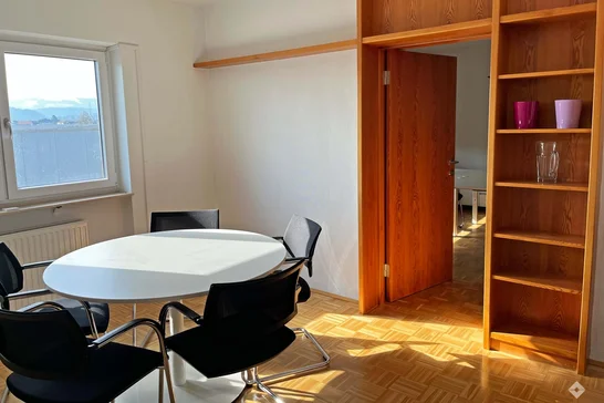 hoelzlhubnerimmobilien-büro-neumarkt