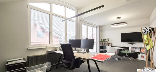 Penthouse Chefbüro