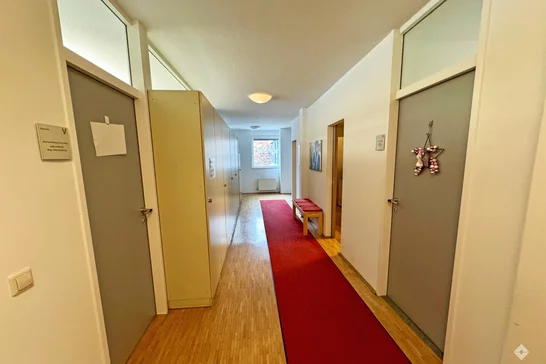 hoelzlhubner_buero