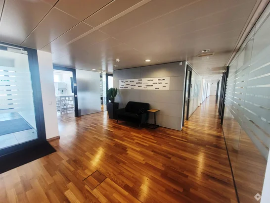 hoelzlhubnerimmobilien_buero