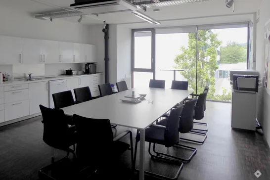 hoelzl hubner immobilien loft - buero, ausstellung, showroom