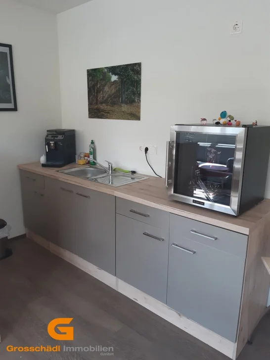 möblierte Teeküche